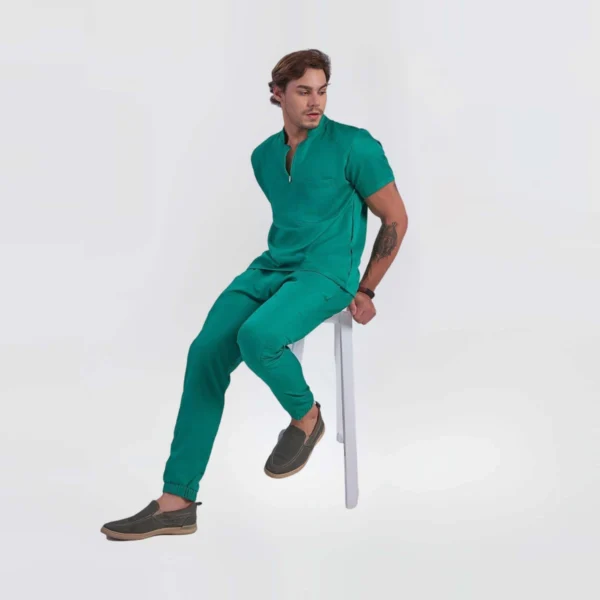 Buy Comfortable Buttonless Water Resistant Scrub Uniform for Hospital - Image 2